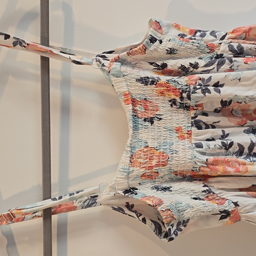 TORRID| Floral Dress Size 00 with pockets - Picture 8 of 8